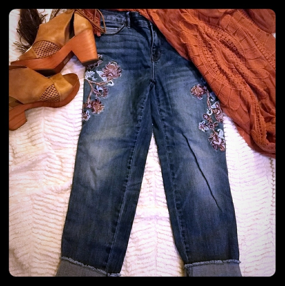 WHBM Straight, cropped, embroidered jeans